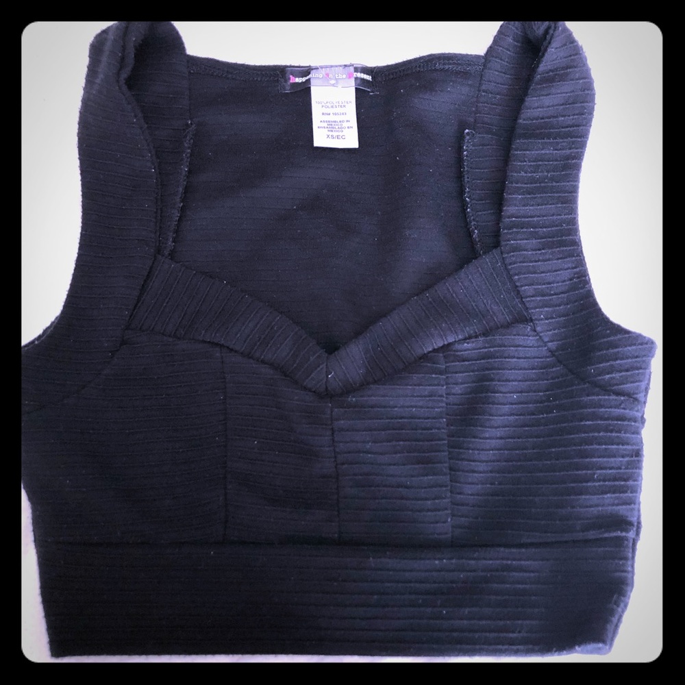 XS Sweatheart Blk Crop Top